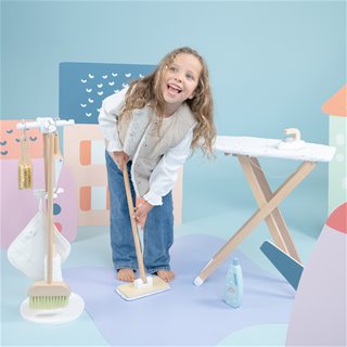 Cleaning playset